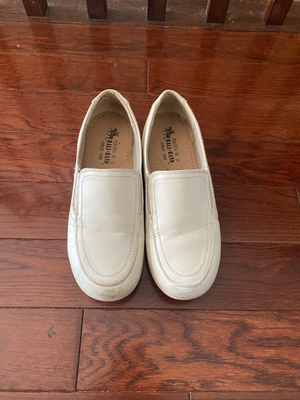 AEROSOLES Cream Slip-On Comfort Loafers